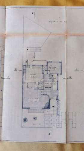 Moradia T7 na Foz | Jardim, Terraço, garagem e enorme potencial