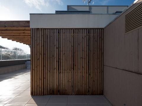 T4+1 Triplex c/ piscina junto à praia na Foz do Douro