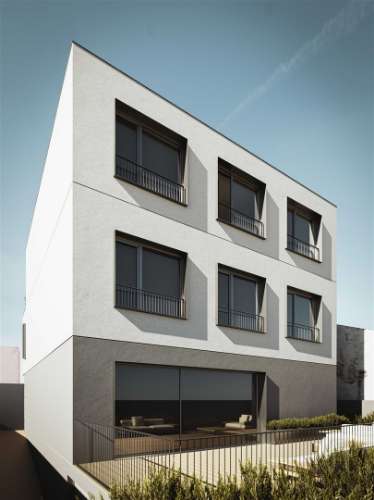 Terreno 333 m² com Projeto Aprovado para 6 Apartamentos | Rio Tinto