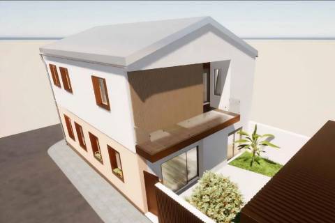 Moradia com Projeto Aprovado p/ T4 | Matosinhos | Elevado Potencial de Valorização