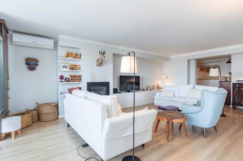 T3 Duplex com 60 m² de Sala | Varandas | Boavista | Porto