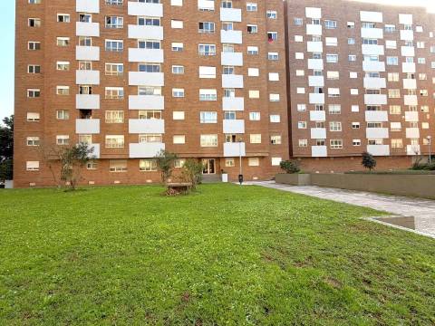 Apartamento T3 Arrendamento em São Mamede de Infesta e Senhora da Hora,Matosinhos
