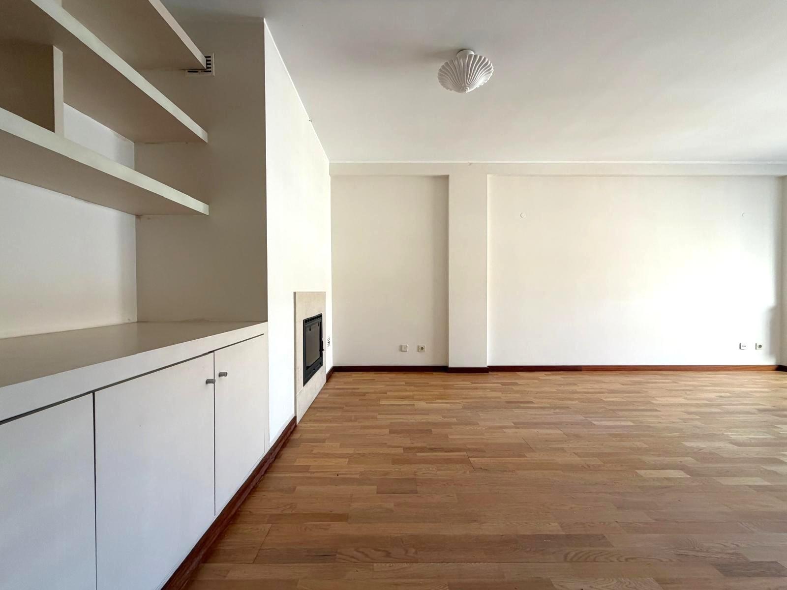 Apartamento T3 Arrendamento em São Mamede de Infesta e Senhora da Hora,Matosinhos