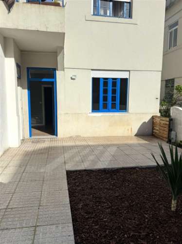 T3 Renovado com jardim | Perto do Metro | Matosinhos