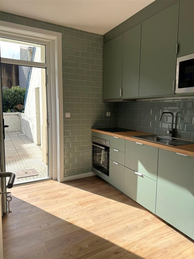 T3 Renovado com jardim | Perto do Metro | Matosinhos