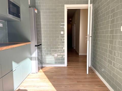 T3 Renovado com jardim | Perto do Metro | Matosinhos