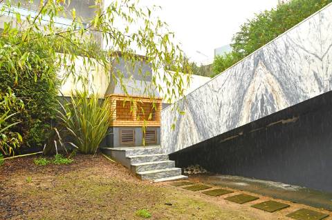 Moradia com 4 Suites jardim e piscina na Foz