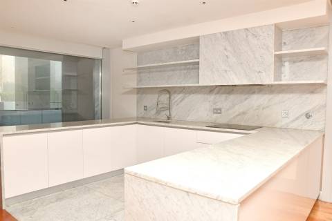 Moradia com 4 Suites jardim e piscina na Foz