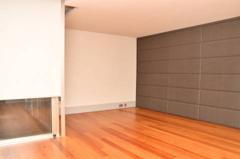 Moradia com 4 Suites jardim e piscina na Foz