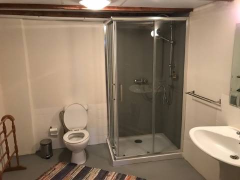 Moradia na Foz com jardim p/ reabilitar c/ projeto aprovado para T5