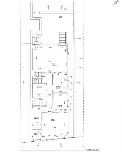 Moradia p/ reabilitar na Foz com jardim