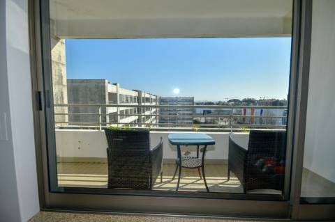 T2 | equipado | mobilado em Condomínio Privado com Piscina | Maia