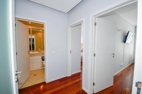 T2 | equipado | mobilado em Condomínio Privado com Piscina | Maia