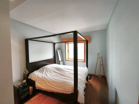 T3 Duplex com terraço em frente ao mar – Lavra