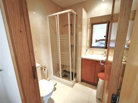 T3 Duplex com terraço em frente ao mar – Lavra