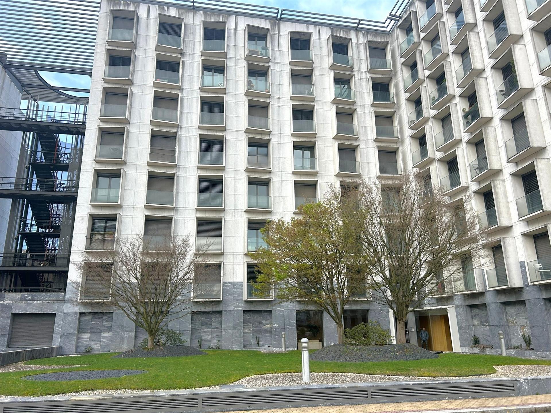 T1 Penthouse c/ terraço | equipado e mobilado e garagem junto ao NorteShopping