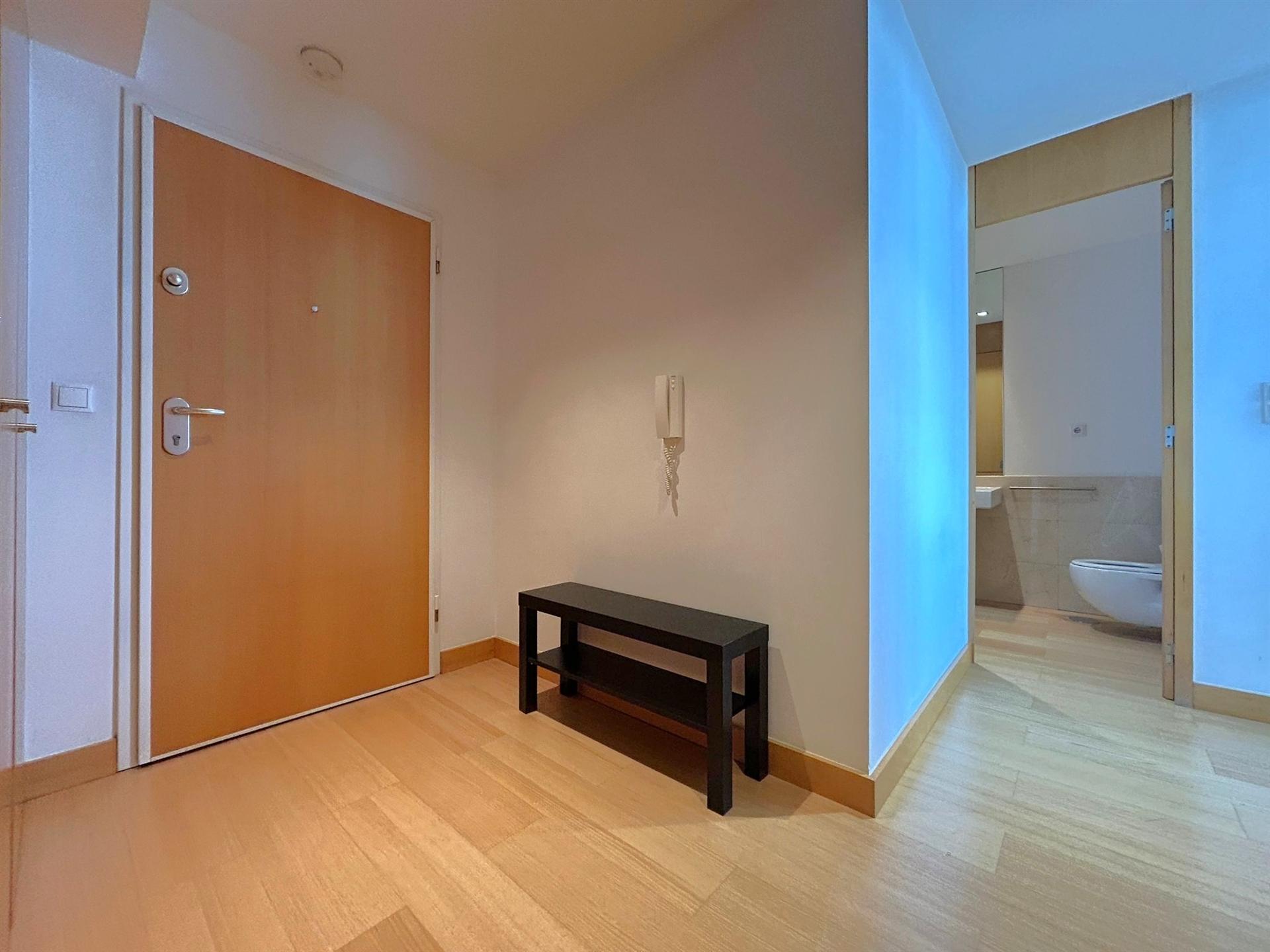 T1 Penthouse c/ terraço | equipado e mobilado e garagem junto ao NorteShopping