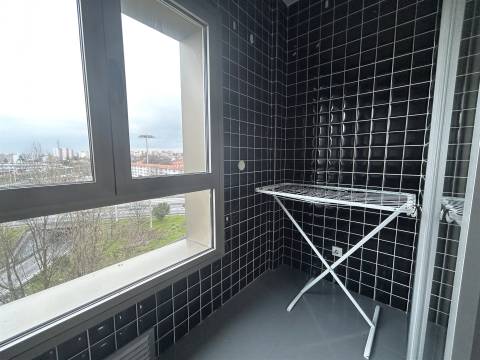 T3 com Garagem e Excelente Luminosidade no Bessa