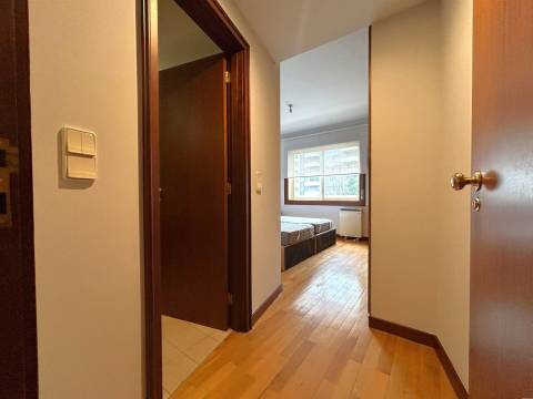 T1 Equipado e Mobilado com Garagem nos Pinhais da Foz