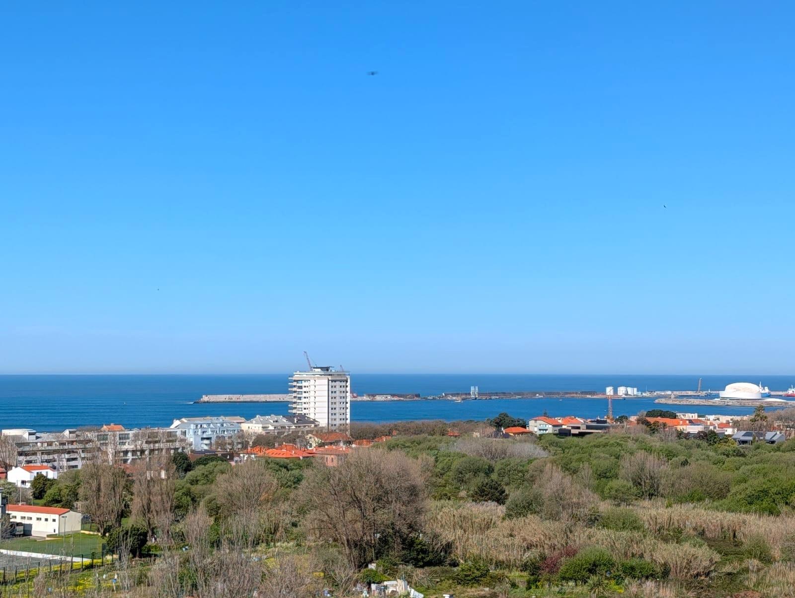 T3 Remodelado com varanda na foz/ vista mar