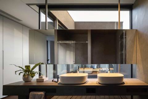 Moradia de Autor com Piscina | Praia da Madalena