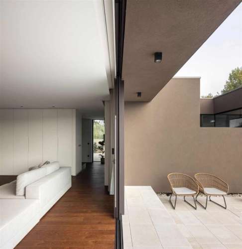 Moradia de Autor com Piscina | Praia da Madalena