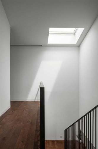 Moradia de Autor com Piscina | Praia da Madalena