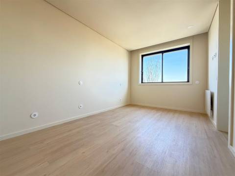 T3 totalmente renovado com garagem | Pinhais da Foz