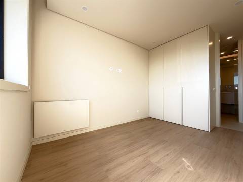 T3 totalmente renovado com garagem | Pinhais da Foz