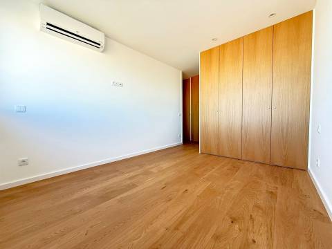 Apartamento T2 com varanda | Matosinhos Sul