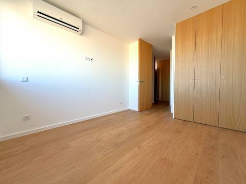 Apartamento T2 com varanda | Matosinhos Sul