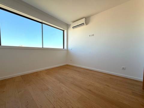 Apartamento T2 com varanda | Matosinhos Sul