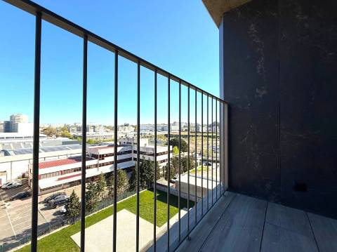 Apartamento T2 com varanda | Matosinhos Sul