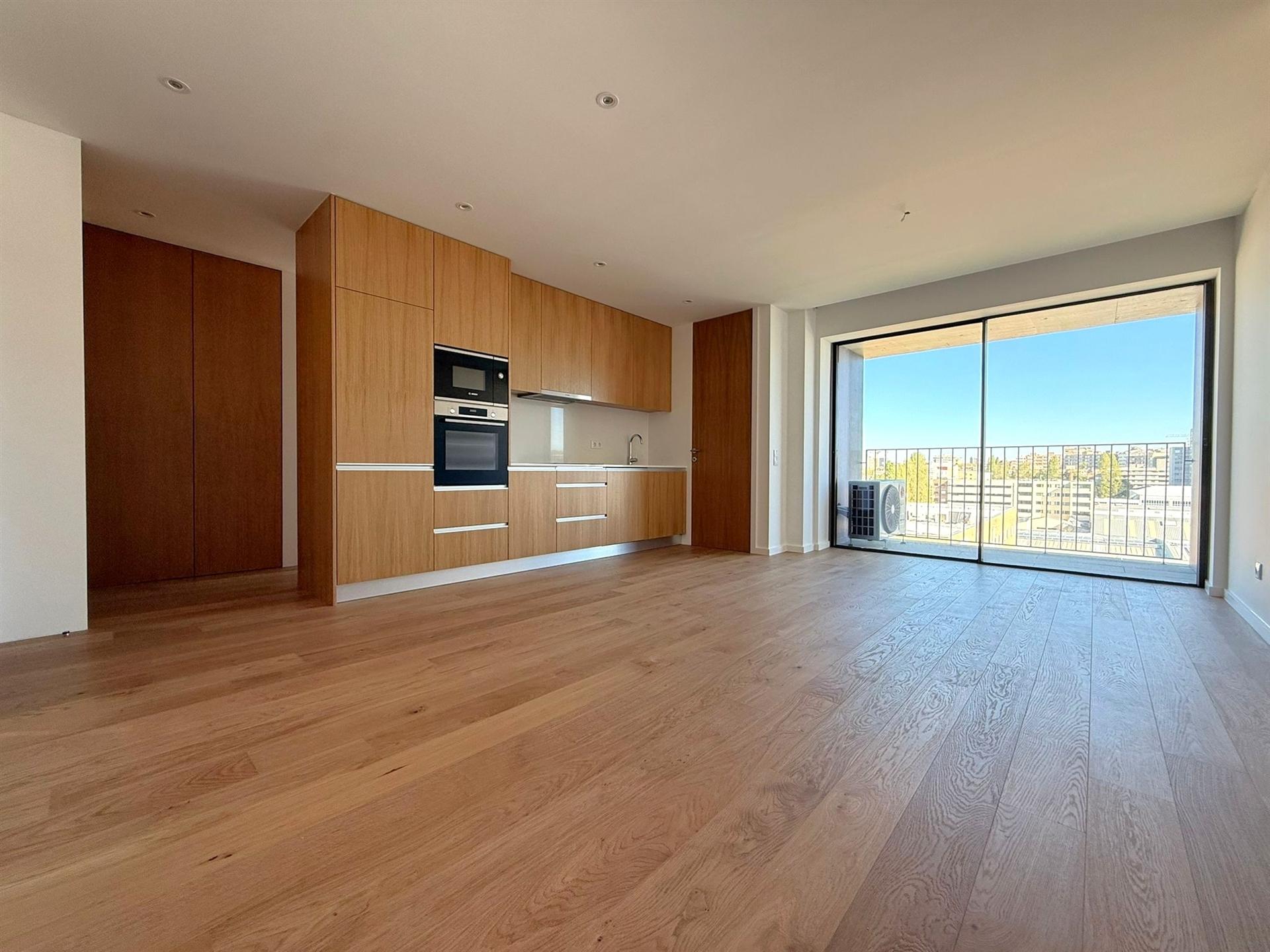 Apartamento T2 com varanda | Matosinhos Sul