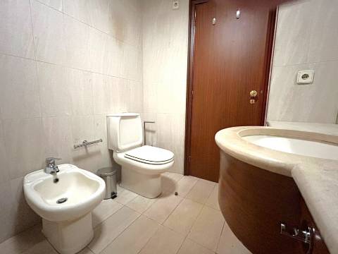 T1 Equipado e Mobilado com Garagem nos Pinhais da Foz