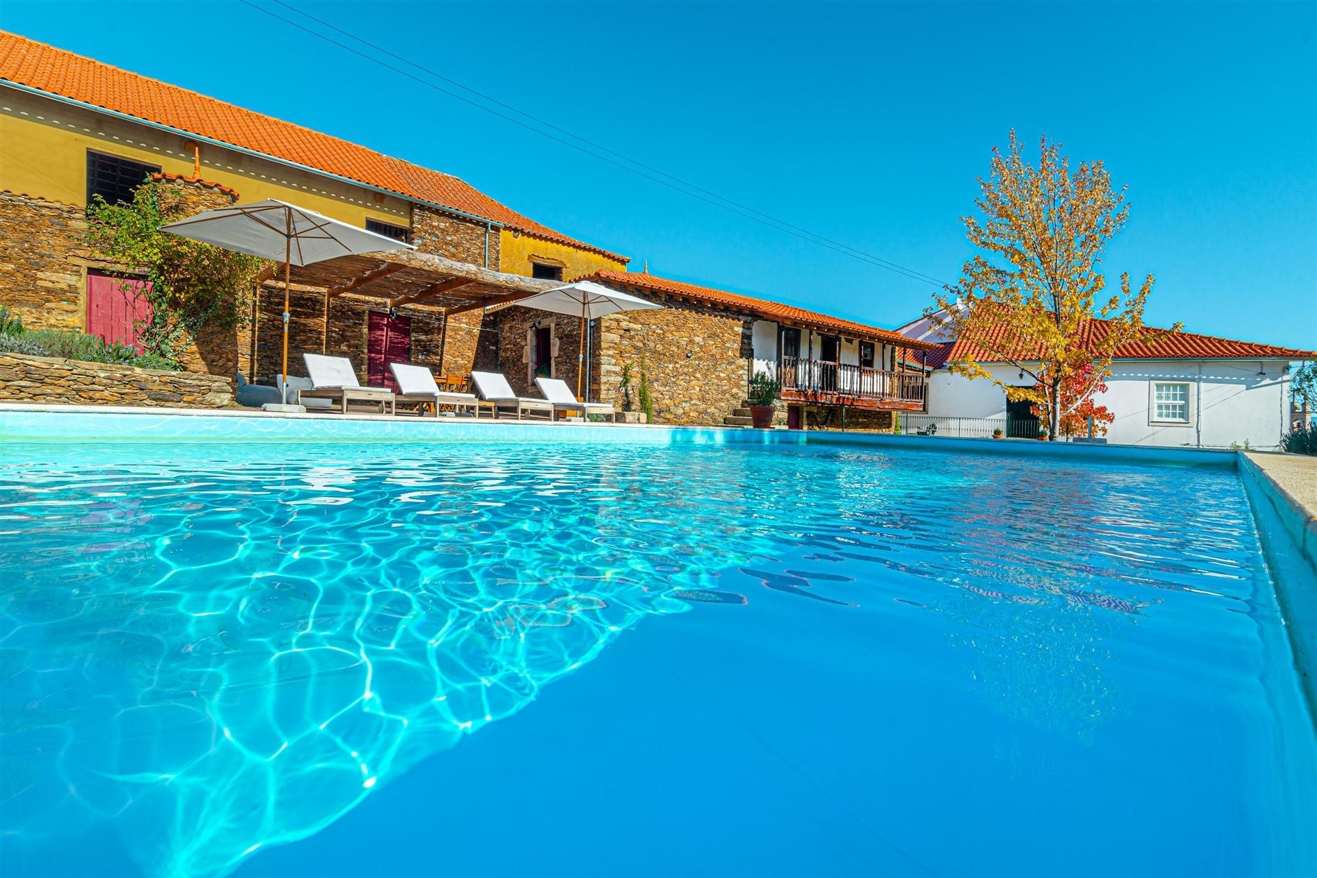 Moradia T5 c/ piscina no norte de Portugal