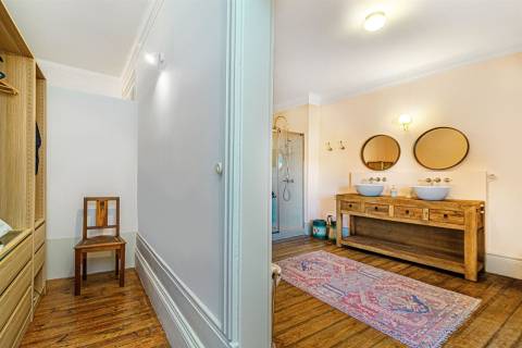 Moradia T5 c/ piscina no norte de Portugal