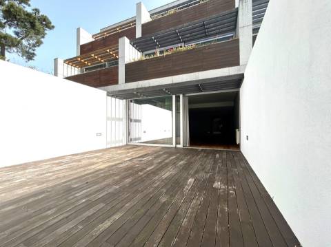 Moradia T4 em condomínio | Vilarinha