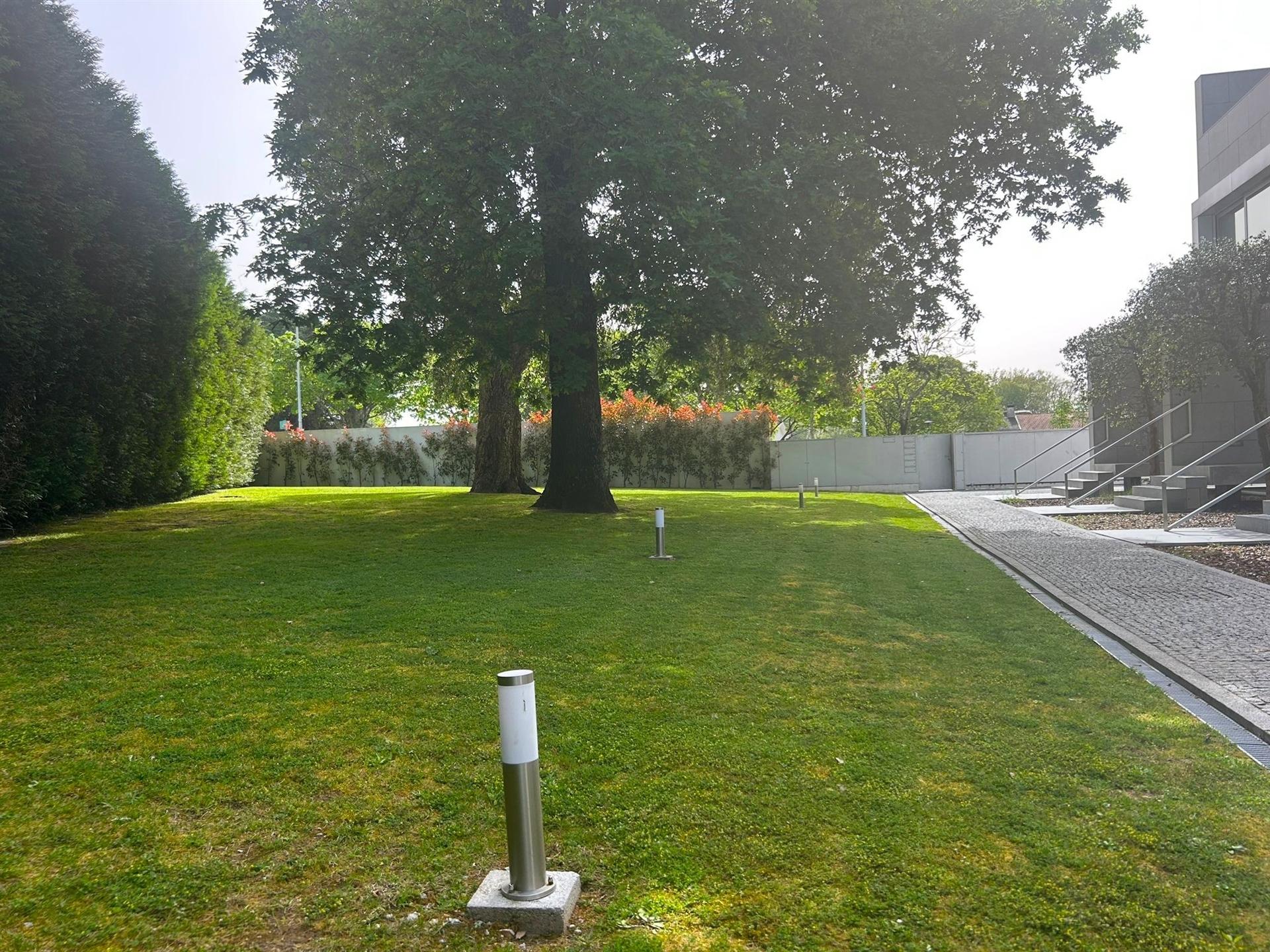 Moradia T4 em condomínio | Vilarinha