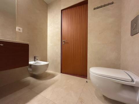 Moradia T4 em condomínio | Vilarinha