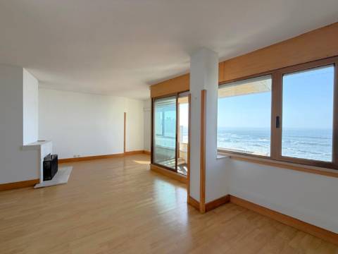 T4 c/ Vista Mar | Varanda | Foz do Douro