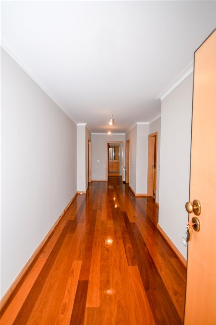 T3 | 1ª linha de mar, para arrendamento, em Matosinhos Sul | Em frente ao mar