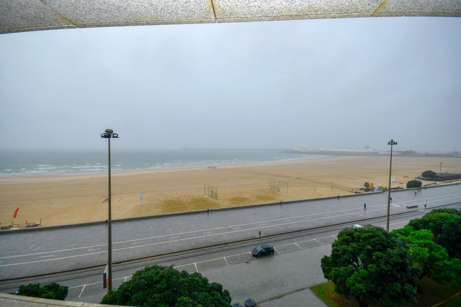 T3 | 1ª linha de mar, para arrendamento, em Matosinhos Sul | Em frente ao mar