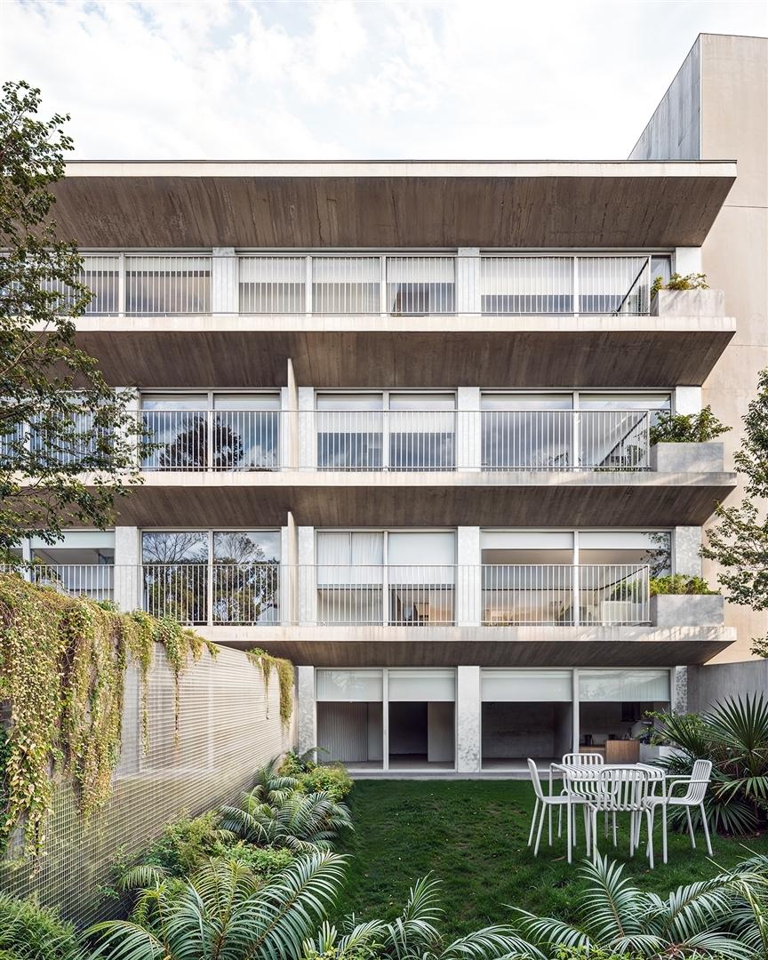 T1 duplex | Terraço e varanda, em construção, no Bairro dos Músicos | Porto