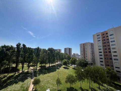 T2 NOVO no 6.º Andar c/ Varanda Sul/Poente, Garagem e Arrumo em Ramalde