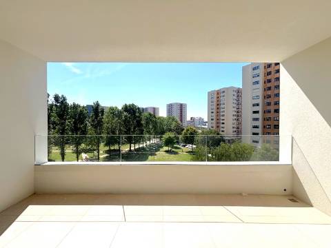 T2 NOVO no 6.º Andar c/ Varanda Sul/Poente, Garagem e Arrumo em Ramalde