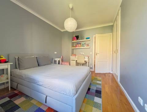 Moradia T5 com jardim e vista mar | Pinhais da Foz