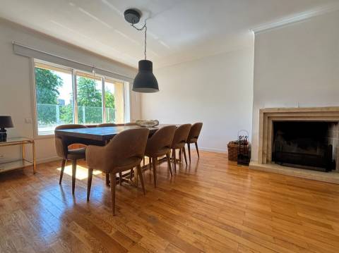 Moradia T5 com jardim e vista mar | Pinhais da Foz