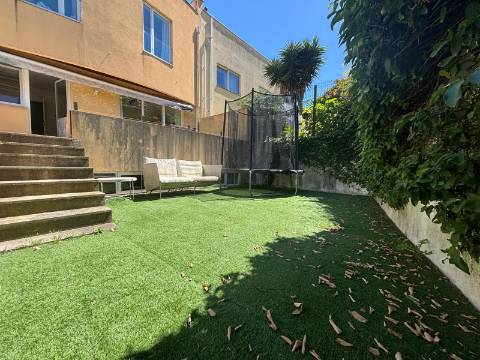 Moradia T5 com jardim e vista mar | Pinhais da Foz