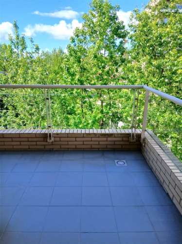 Apartamento T3 com Varanda junto à Praça do Império – Foz do Douro